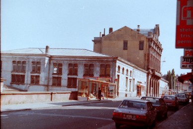 BXL QL 1989 bât consigne rue de treve-aout.jpg